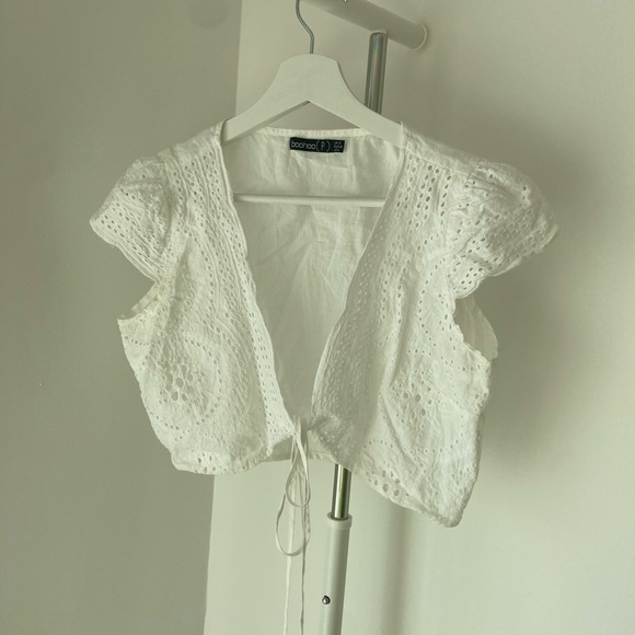 White crop top - Picture 2 of 3